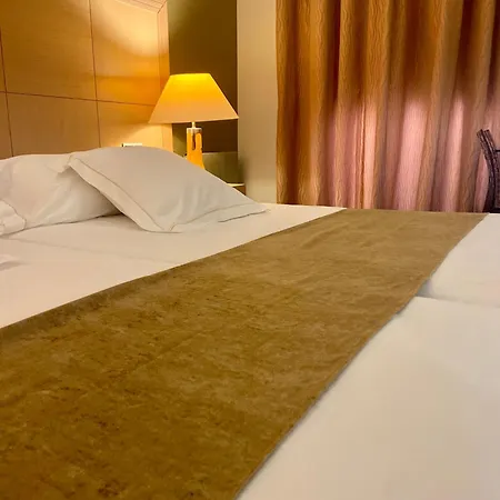 Aparthotel Artplatinum Suites&apartments